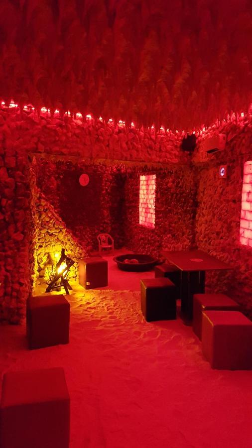 Bed and Breakfast Riviera Valceana Râmnicu Vâlcea Esterno foto