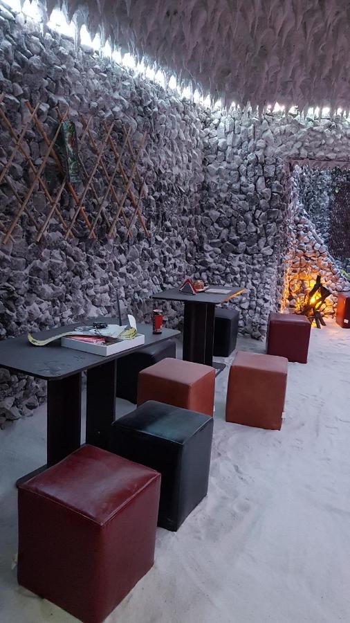 Bed and Breakfast Riviera Valceana Râmnicu Vâlcea Esterno foto