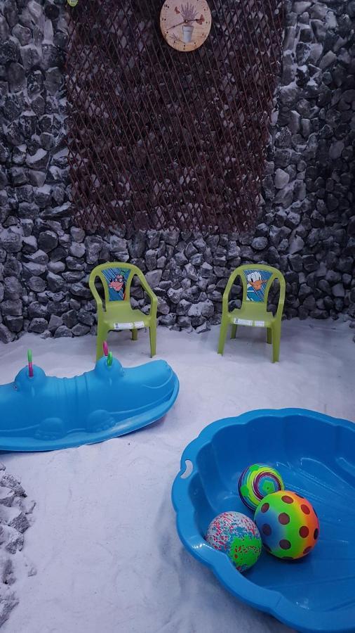 Bed and Breakfast Riviera Valceana Râmnicu Vâlcea Esterno foto