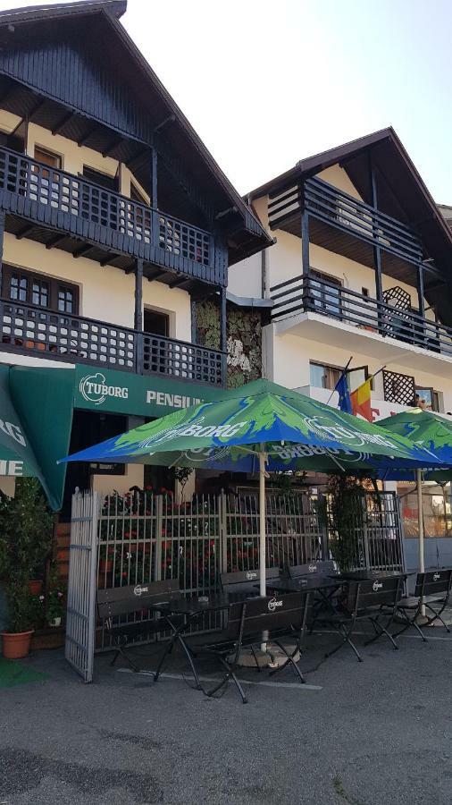 Bed and Breakfast Riviera Valceana Râmnicu Vâlcea Esterno foto